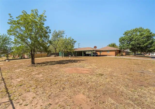 Photo 38 of Sale Pending at 1200 Barker Rd, Clinton, OK 73601 | MLS# 1247832 | Listing updated on 2026-09-30