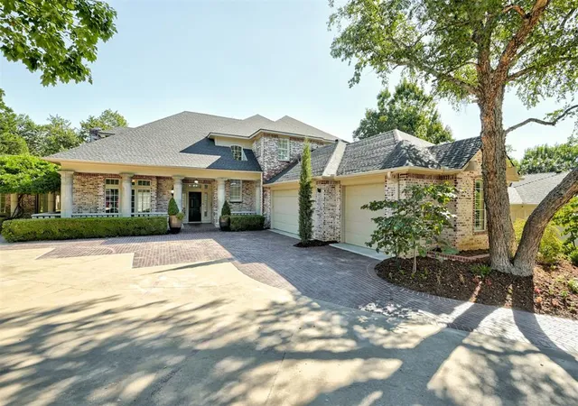 Photo 2 of Single family home for sale at 1307 Brookside Dr, Norman, OK 73072 | MLS# 1247850 | Listing updated on 2026-09-23
