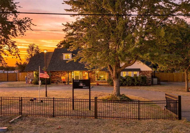 Photo 1 of Single family home for sale at 2303 E Elm St, El Reno, OK 73036 | MLS# 1247861 | Listing updated on 2026-10-07