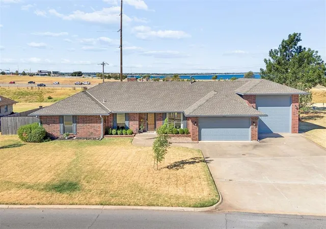 Single family home for sale at 9709 Lakeshore Dr, Oklahoma City, OK 73120 | MLS# 1247865