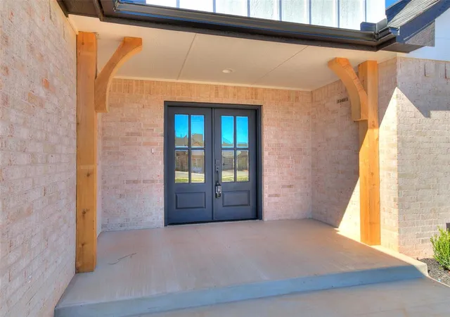 Photo 3 of Single family home for sale at 141 W Lynn Ct Dr, Mustang, OK 73064 | MLS# 1247884 | Listing updated on 2026-10-03