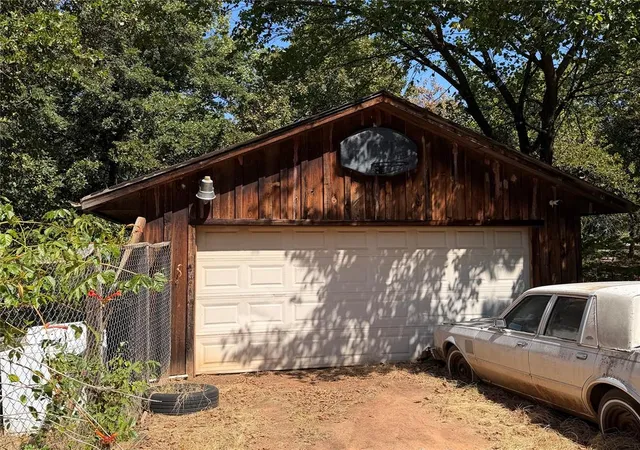 Photo 2 of Sale Pending at 5301 S Hiwassee Rd, Choctaw, OK 73020 | MLS# 1247885 | Listing updated on 2026-09-16