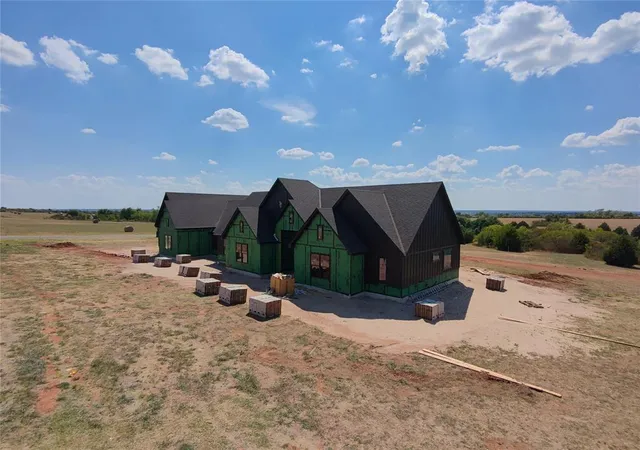 Photo 2 of Single family home for sale at 2513 Summit Lake Cir, Washington, OK 73093 | MLS# 1247888 | Listing updated on 2026-09-06