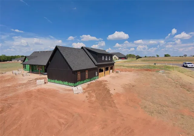 Photo 3 of Single family home for sale at 2513 Summit Lake Cir, Washington, OK 73093 | MLS# 1247888 | Listing updated on 2026-09-06