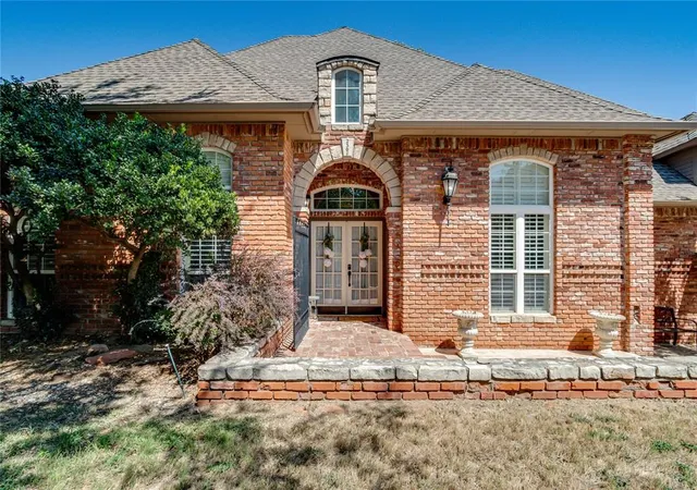 Photo 1 of Single family home for sale at 2301 Bay Hl Pl, Edmond, OK 73034 | MLS# 1247895 | Listing updated on 2026-09-21