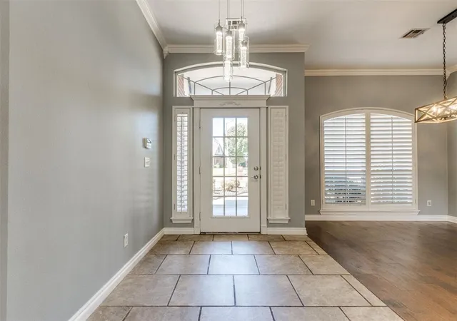 Photo 3 of Single family home for sale at 909 Hearthstone, Norman, OK 73072 | MLS# 1247897 | Listing updated on 2026-09-20