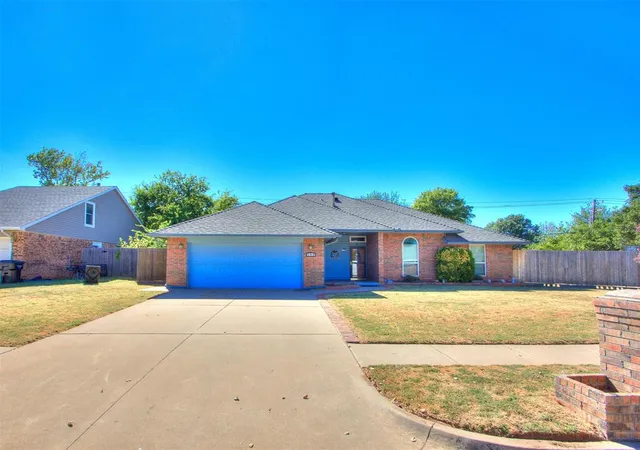 Photo 1 of Single family home for sale at 109 S Ramblin Oaks Dr, Moore, OK 73160 | MLS# 1247901 | Listing updated on 2026-09-06