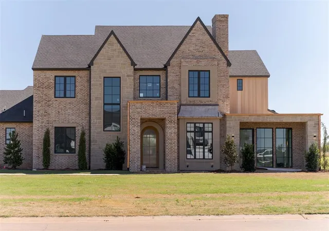 Photo 2 of Mansion for sale at 20886 Alba Ct, Edmond, OK 73012 | MLS# 1247905 | Listing updated on 2026-09-05