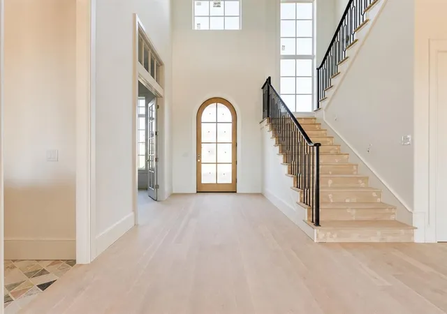 Photo 3 of Mansion for sale at 20886 Alba Ct, Edmond, OK 73012 | MLS# 1247905 | Listing updated on 2026-09-05