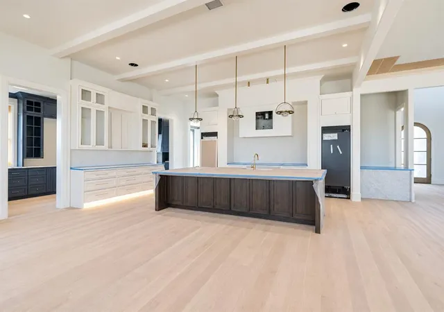 Photo 3 of Single family home for sale at 20886 Alba Ct, Edmond, OK 73012 | MLS# 1247905 | Listing updated on 2026-09-05