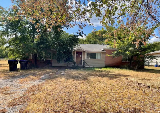 Photo 2 of Single family home for sale at 404 N 7th Street, Noble, OK 73068 | MLS# 1247910 | Listing updated on 2026-09-06