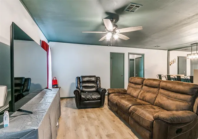 Photo 3 of Single family home for sale at 3040 SW 39th Street, Oklahoma City, OK 73119 | MLS# 1247922 | Listing updated on 2026-09-06