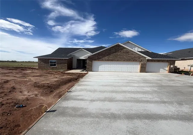 Photo 2 of Single family home for sale at 16113 Navarra Way, Oklahoma City, OK 73170 | MLS# 1247925 | Listing updated on 2026-10-20