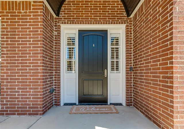 Photo 3 of Single family home for sale at 6908 Stinchcomb Dr, Oklahoma City, OK 73132 | MLS# 1247933 | Listing updated on 2026-10-19