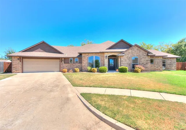 Photo 1 of Single family home for sale at 3422 Se 31st Street, Oklahoma City, OK 73165 | MLS# 1247935 | Listing updated on 2026-10-21