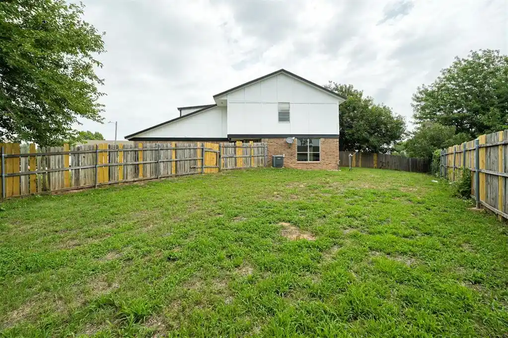 Listing Photo 49 - Condo for sale in 524 Westwood Ct located at 524 Westwood Ct, Oklahoma, OK 73127 - Unit #526