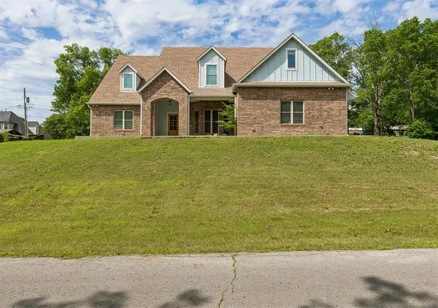 Photo 1 of Single family home for sale at 551 W 9th Avenue, Bristow, OK 74010 | MLS# 1247980 | Listing updated on 2026-09-06