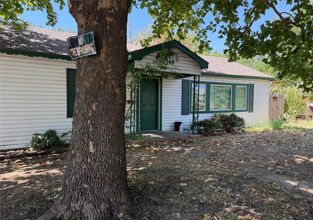 Photo 3 of Single family home for sale at 148 Reed Ave, Norman, OK 73071 | MLS# 1247991 | Listing updated on 2026-09-05