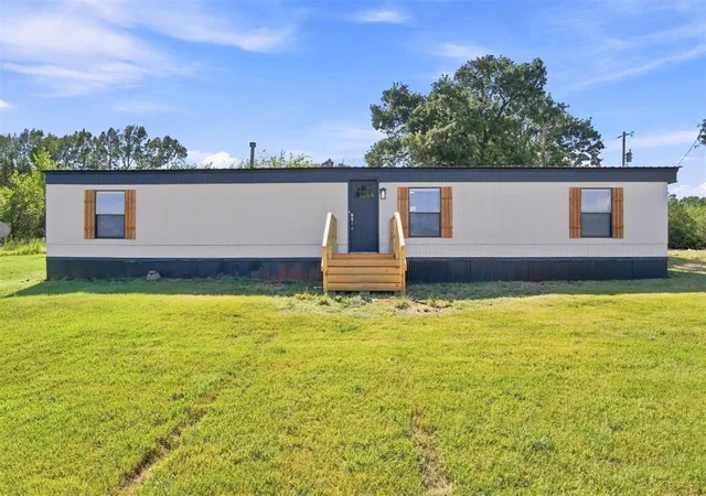 Photo 2 of Single family home for sale at 17000 190th Street, Lexington, OK 73051 | MLS# 1247998 | Listing updated on 2026-09-06