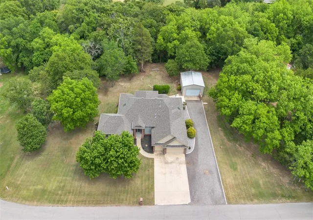 Photo 1 of Single family home for sale at 44743 Kingsbury Ln, Shawnee, OK 74801 | MLS# 1248001 | Listing updated on 2026-10-08