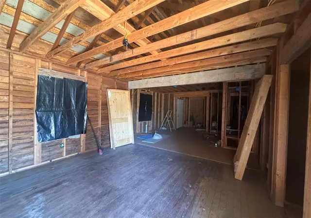 Sale Pending at 1501 S 6th Street, Chickasha, OK 73018 | MLS# 1248006 | Listing updated on 2026-09-13