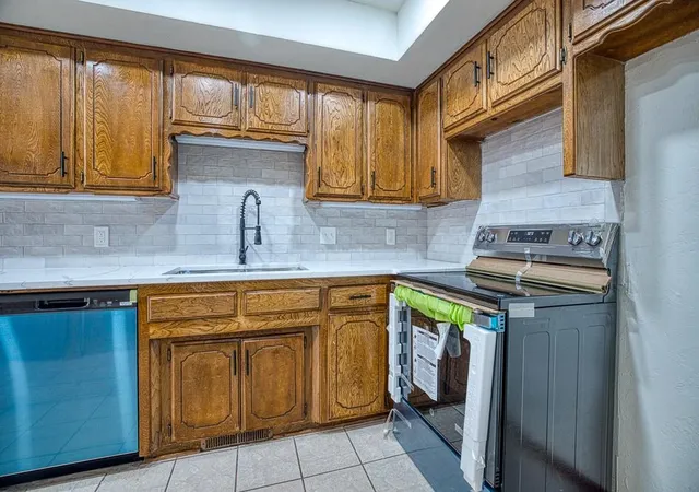 Photo 4 of Single family home for sale at 830 Clark Dr, Kingfisher, OK 73750 | MLS# 1248007 | Listing updated on 2026-09-07