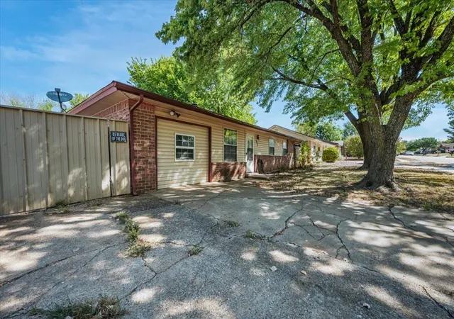 Photo 3 of Single family home for sale at 505 Meadowlake Dr, Noble, OK 73068 | MLS# 1248011 | Listing updated on 2026-09-07