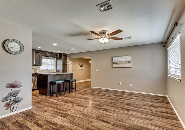 Photo 4 of Single family home for sale at 220 S Irving Dr, Moore, OK 73160 | MLS# 1248016 | Listing updated on 2026-09-17