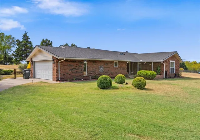 Photo 2 of Single family home for sale at 21480 N Heidi Dr, Edmond, OK 73012 | MLS# 1248018 | Listing updated on 2026-10-14
