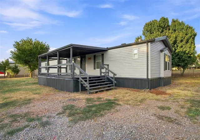 Photo 4 of Single family home for sale at 11700 S Sooner Rd, Edmond, OK 73034 | MLS# 1248032 | Listing updated on 2026-09-08