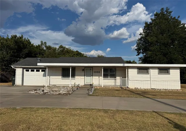 Photo 1 of Sale Pending at 1006 N Douglas Blvd, Oklahoma City, OK 73130 | MLS# 1248041 | Listing updated on 2026-10-25