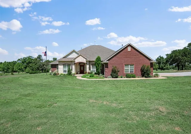 Photo 3 of Single family home for sale at 329826 E Hwy 66 Ranch, Wellston, OK 74881 | MLS# 1248051 | Listing updated on 2026-09-14