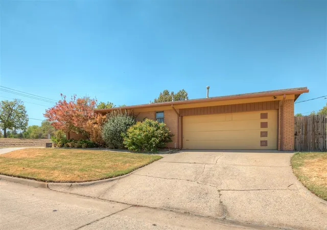Photo 2 of Single family home for sale at 4601 Nw 57th Street, Oklahoma City, OK 73122 | MLS# 1248057 | Listing updated on 2026-09-08