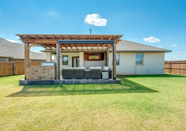 Photo 1 of Single family home for sale at 15816 Cabo Ct, Edmond, OK 73013 | MLS# 1248107 | Listing updated on 2026-10-05