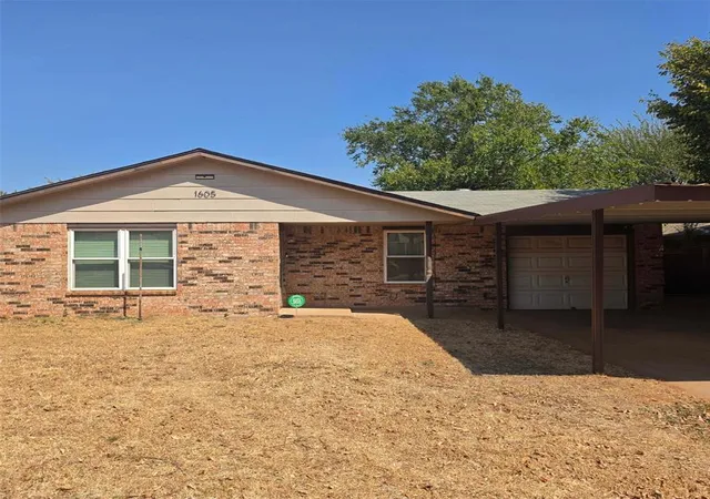 Photo 1 of Single family home for sale at 1605 Se 52nd Street, Oklahoma City, OK 73129 | MLS# 1248114 | Listing updated on 2026-09-12