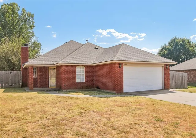 Photo 1 of Sale Pending at 620 Nw 21st Street, Moore, OK 73160 | MLS# 1248120 | Listing updated on 2026-09-13