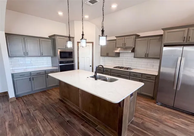 Photo 2 of Single family home for sale at 612 Carolyn Ridge Rd, Norman, OK 73071 | MLS# 1248124 | Listing updated on 2026-10-08