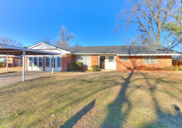 Photo 1 of Single family home for sale at 421 Foreman Ave, Norman, OK 73069 | MLS# 1248131 | Listing updated on 2026-10-09