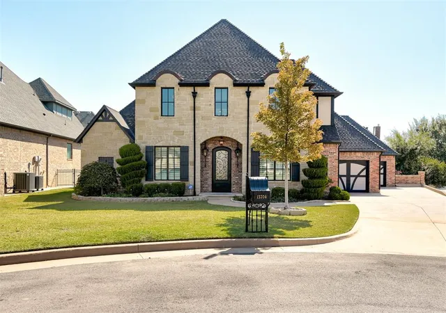 Photo 2 of Single family home for sale at 15704 James Thomas Ct, Edmond, OK 73013 | MLS# 1248137 | Listing updated on 2026-09-22