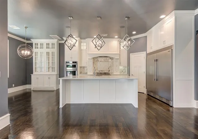 Photo 3 of Single family home for sale at 15704 James Thomas Ct, Edmond, OK 73013 | MLS# 1248137 | Listing updated on 2026-09-22