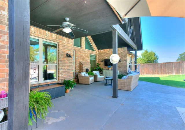 Photo 2 of Single family home for sale at 2612 Cheval Pointe Dr, Edmond, OK 73034 | MLS# 1248140 | Listing updated on 2026-09-14