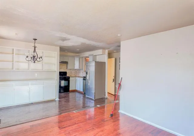 Photo 3 of Single family home for sale at 2954 Sw 54th Street, Oklahoma City, OK 73119 | MLS# 1248143 | Listing updated on 2026-09-22