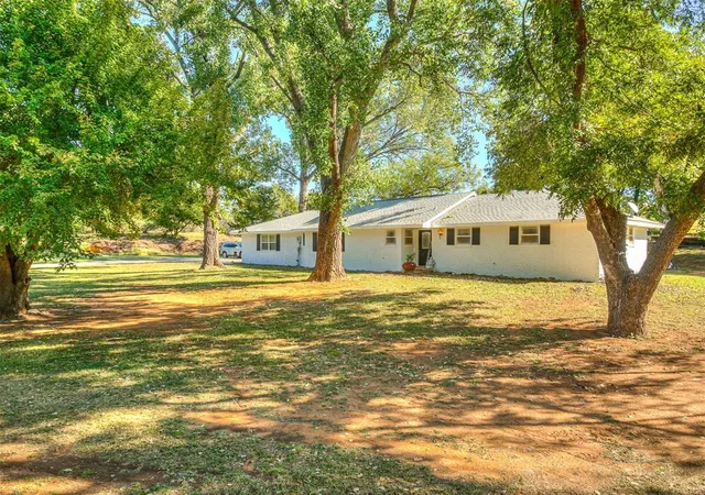 Photo 1 of Single family home for sale at 12724 S Coltrane Rd, Edmond, OK 73034 | MLS# 1248159 | Listing updated on 2026-09-21