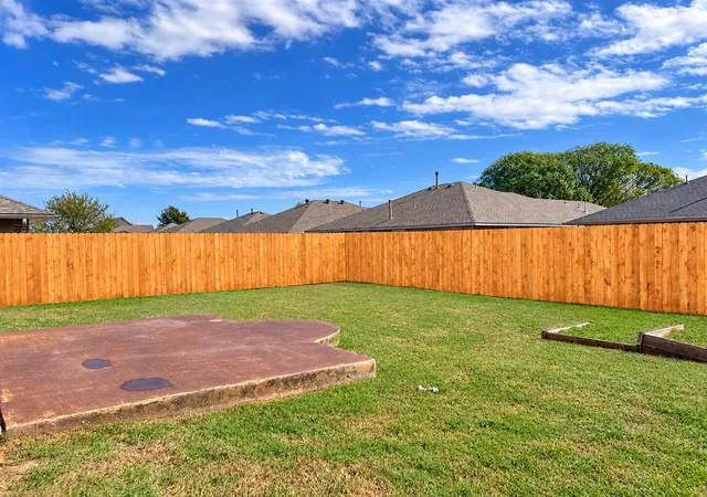 Photo 3 of Single family home for sale at 11640 Sw 10th Street, Yukon, OK 73099 | MLS# 1248176 | Listing updated on 2026-10-15