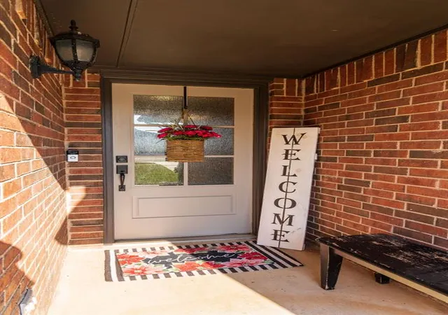 Photo 2 of Single family home for sale at 4412 Applegate Dr, Moore, OK 73160 | MLS# 1248193 | Listing updated on 2026-09-12