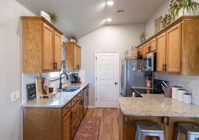 Photo 3 of Single family home for sale at 4412 Applegate Dr, Moore, OK 73160 | MLS# 1248193 | Listing updated on 2026-09-12