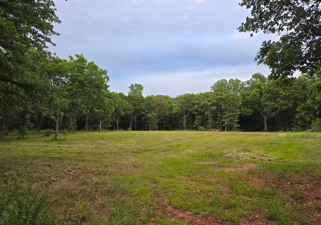 Land for sale at 335400 E 1048 Road, McLoud, OK 74851 | MLS# 1248219