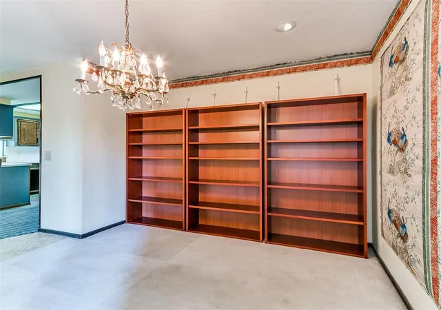Photo 4 of Sale Pending at 8905 Stanford Ct, Oklahoma City, OK 73132 | MLS# 1248241 | Listing updated on 2026-09-17