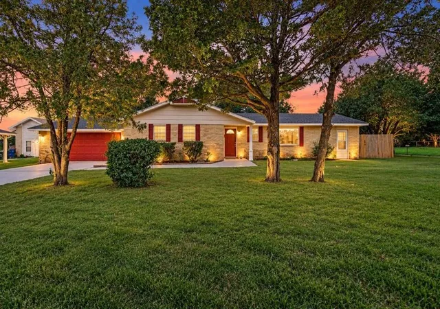 Photo 1 of Single family home for sale at 1223 E Vilas Ave, Guthrie, OK 73044 | MLS# 1248253 | Listing updated on 2026-09-14