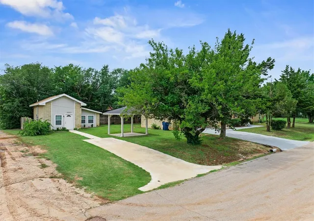 Photo 4 of Single family home for sale at 1223 E Vilas Ave, Guthrie, OK 73044 | MLS# 1248253 | Listing updated on 2026-09-14